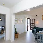 Tara Tías